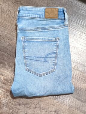 American Eagle Outfitters Light Blue Denim Jeans